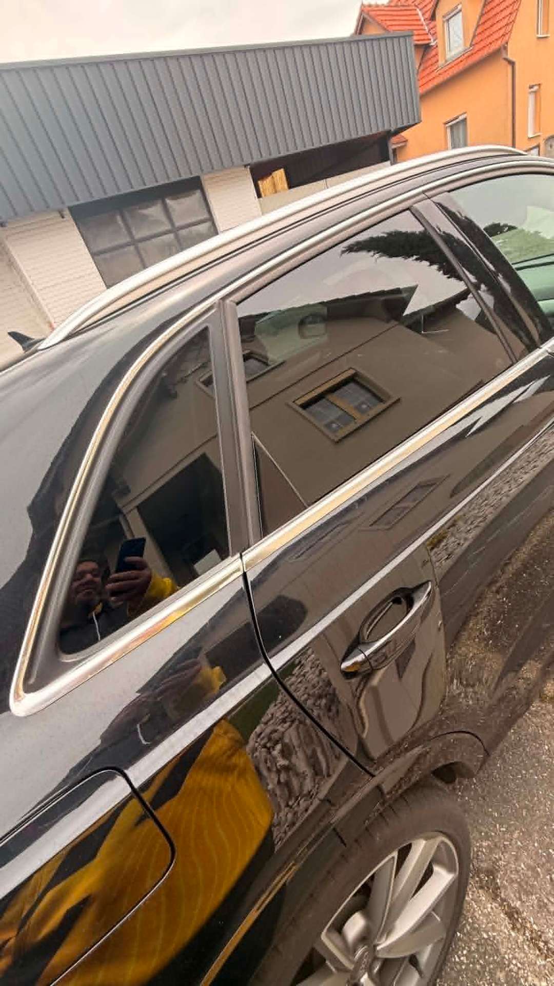 Détail vitre teintée